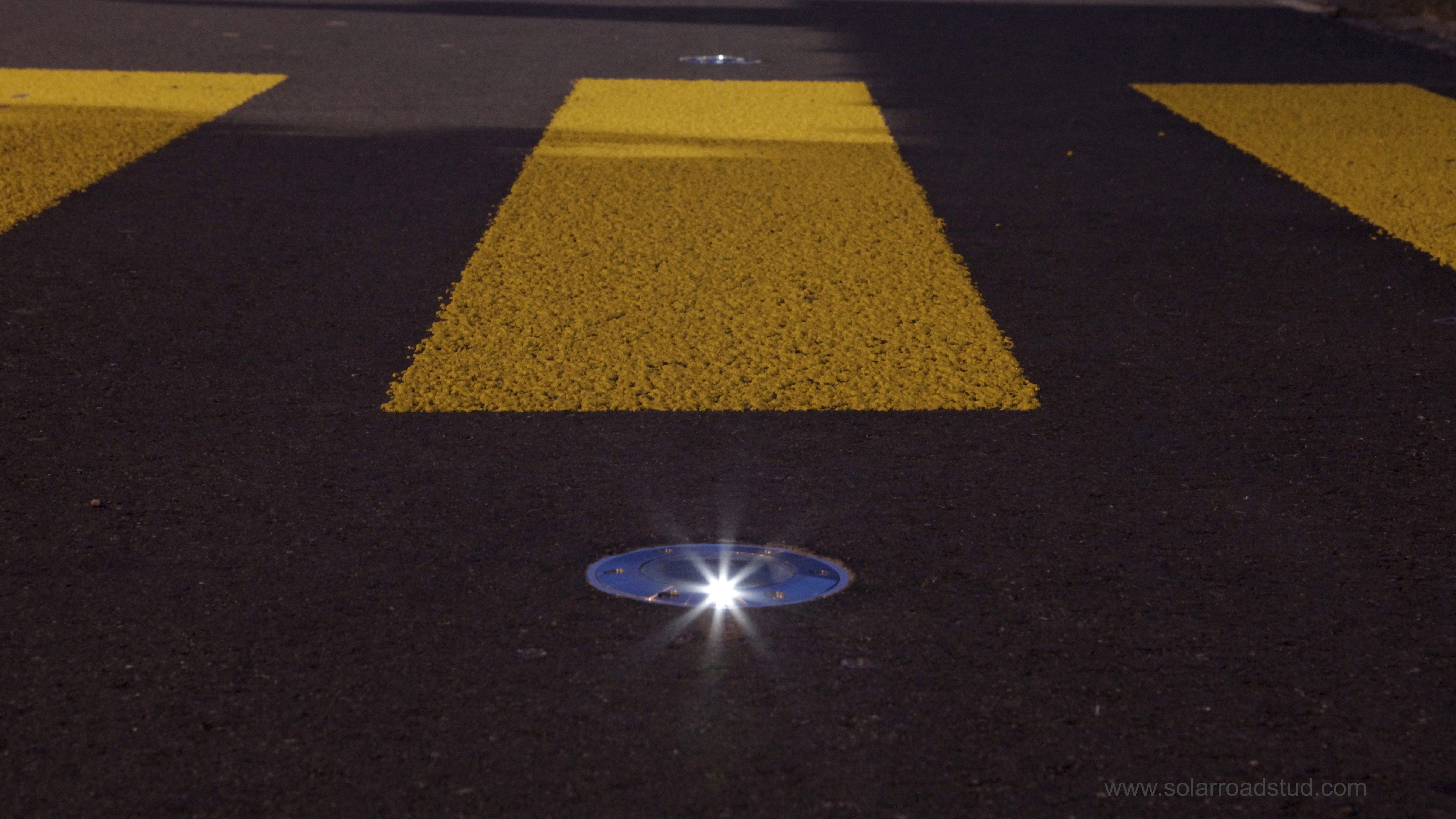 SV2 at Pedestrian crossing