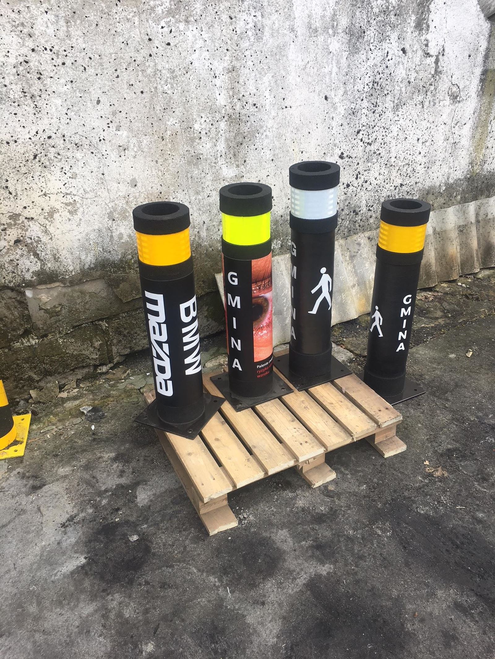 flexible rubber pole with solarvision safety light