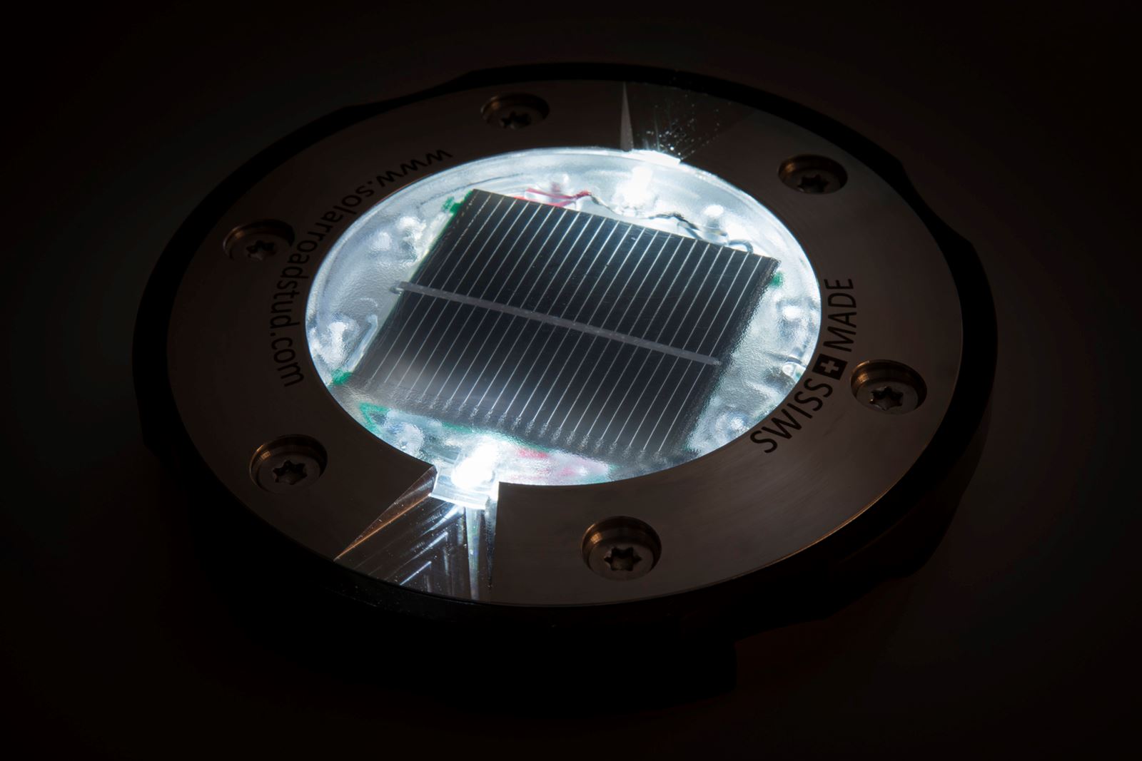 LED street marker to increase road safety on pedestrian crossings